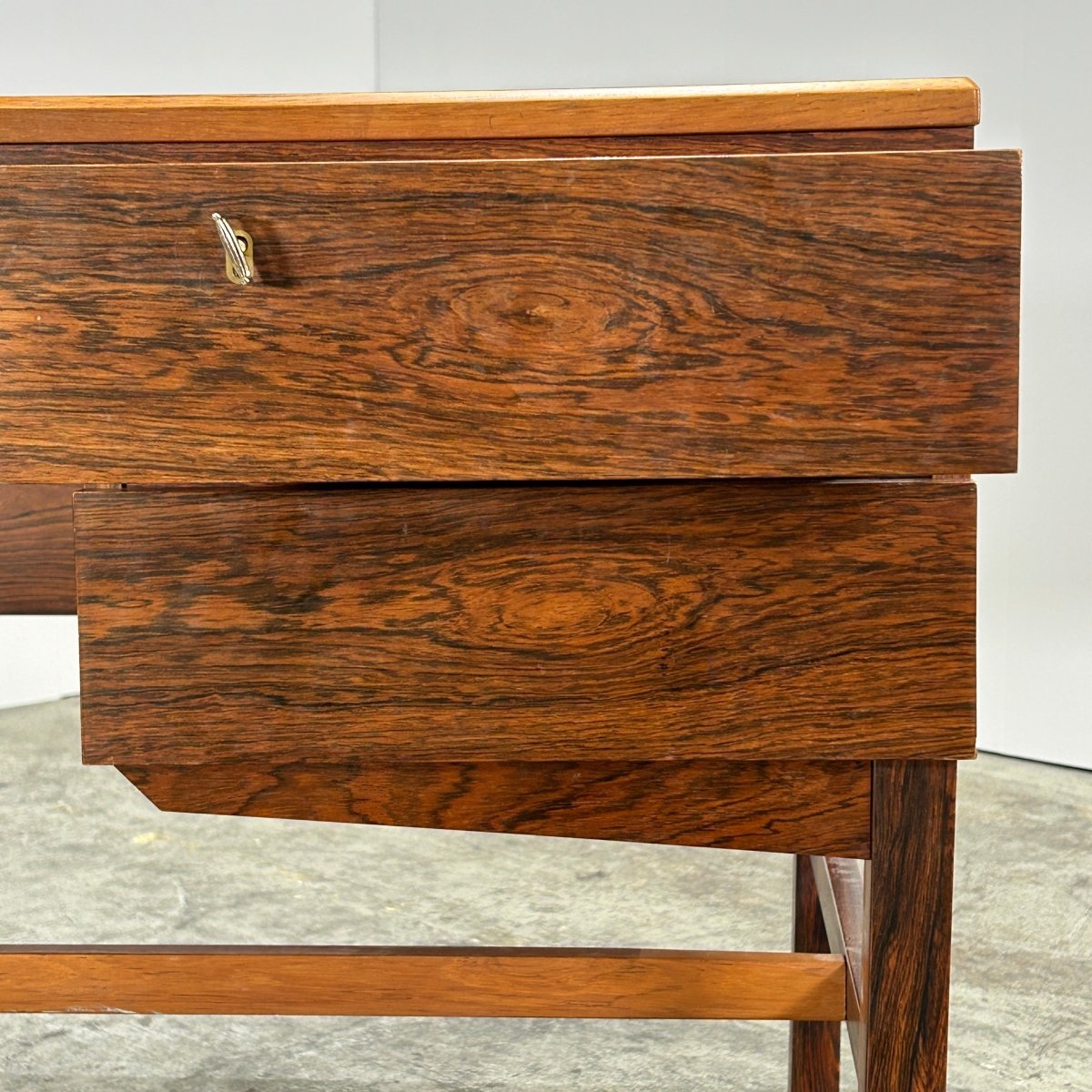 Mid Century Wooden Danish Desk @ REHAUS