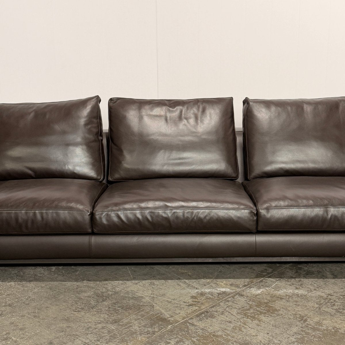 Minotti Andersen Leather Three Seater Sofa by Rodolfo Dordoni @ REHAUS