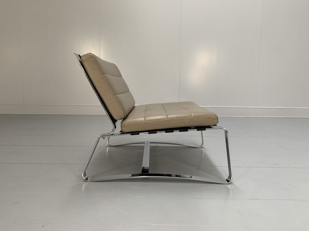 Minotti Delaunay Armchair - In Pale - Brown Pelle Leather @ REHAUS