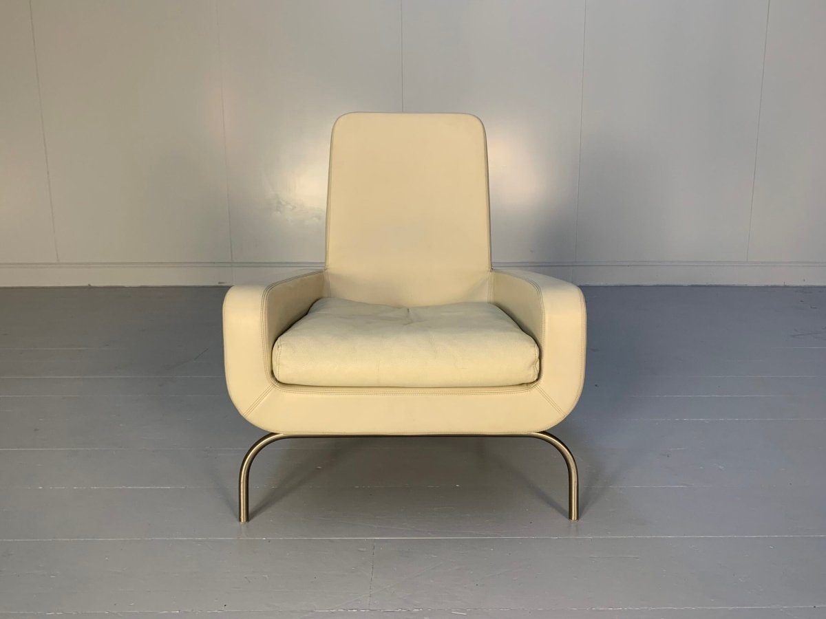 Minotti Dubuffet Armchair - in Cream Pelle Leather @ REHAUS