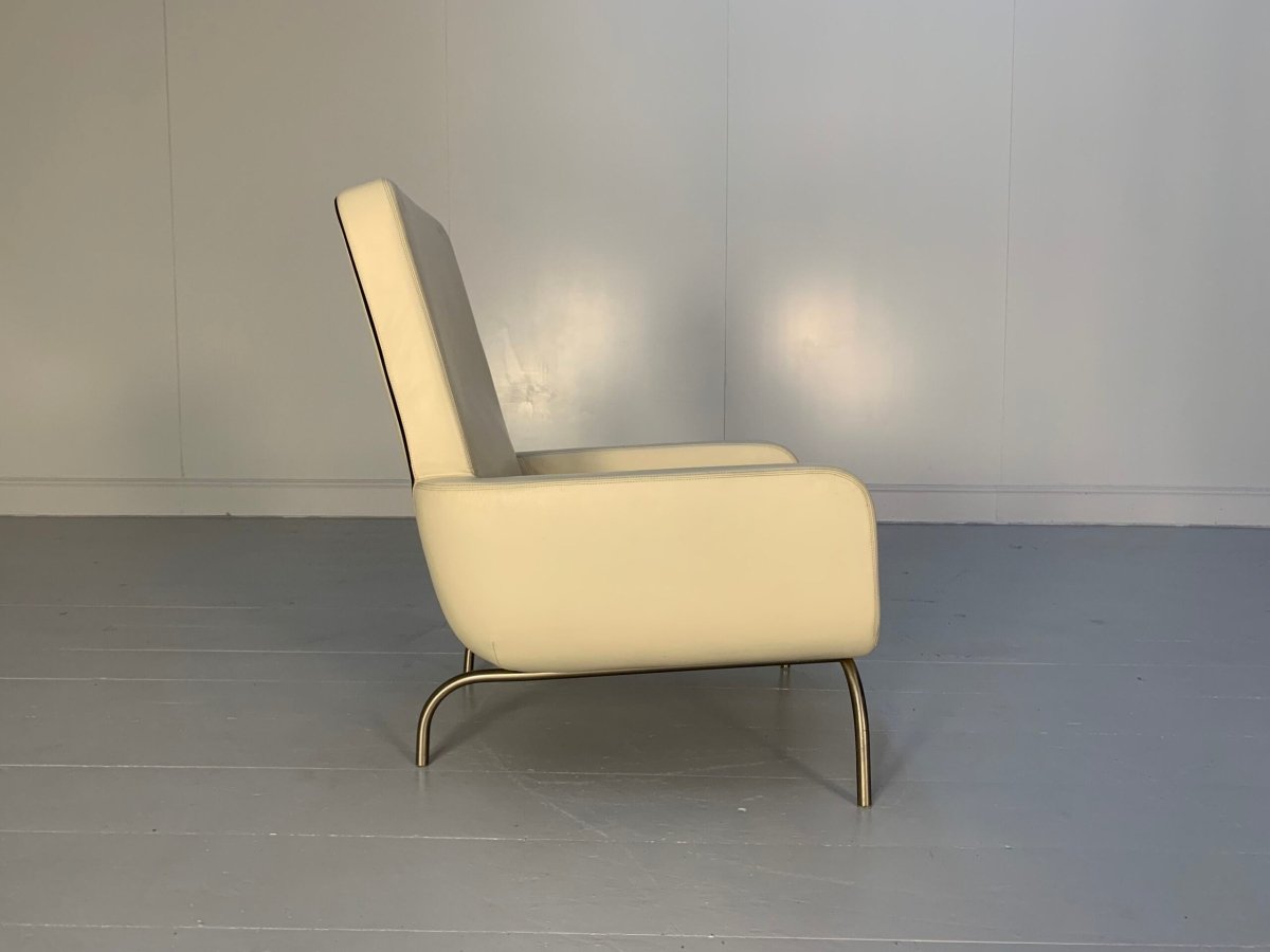Minotti Dubuffet Armchair - in Cream Pelle Leather @ REHAUS