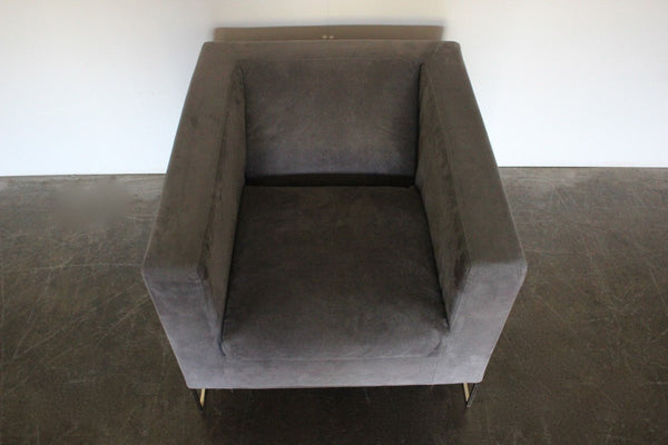 Minotti Klee Armchair in Grey Alcantara @ REHAUS