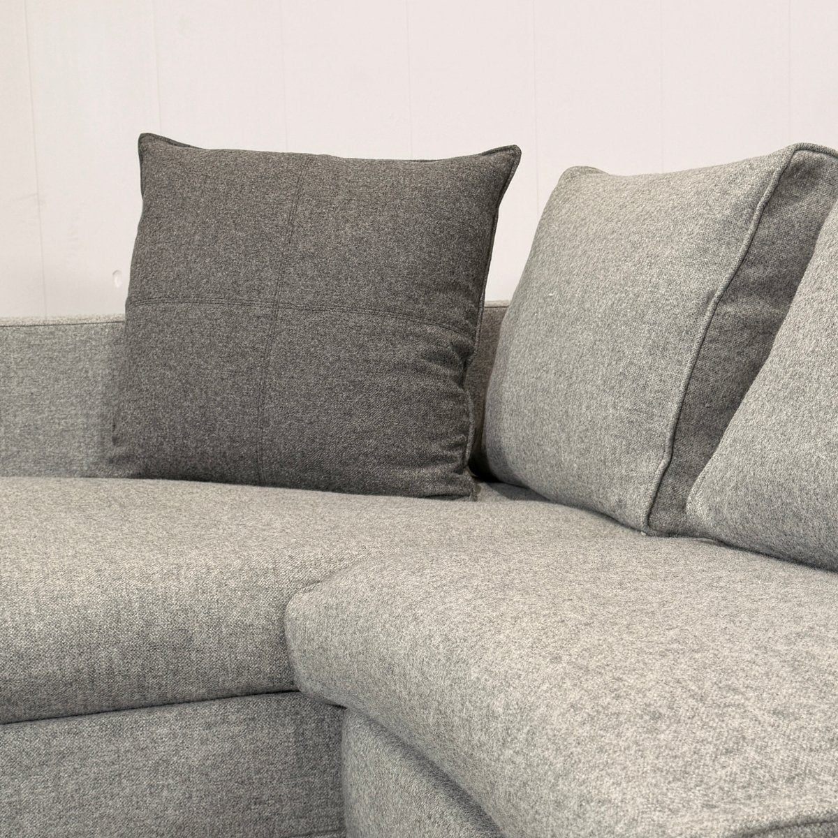 Minotti Pollock Corner Sofa by Rodolfo Dordoni @ REHAUS