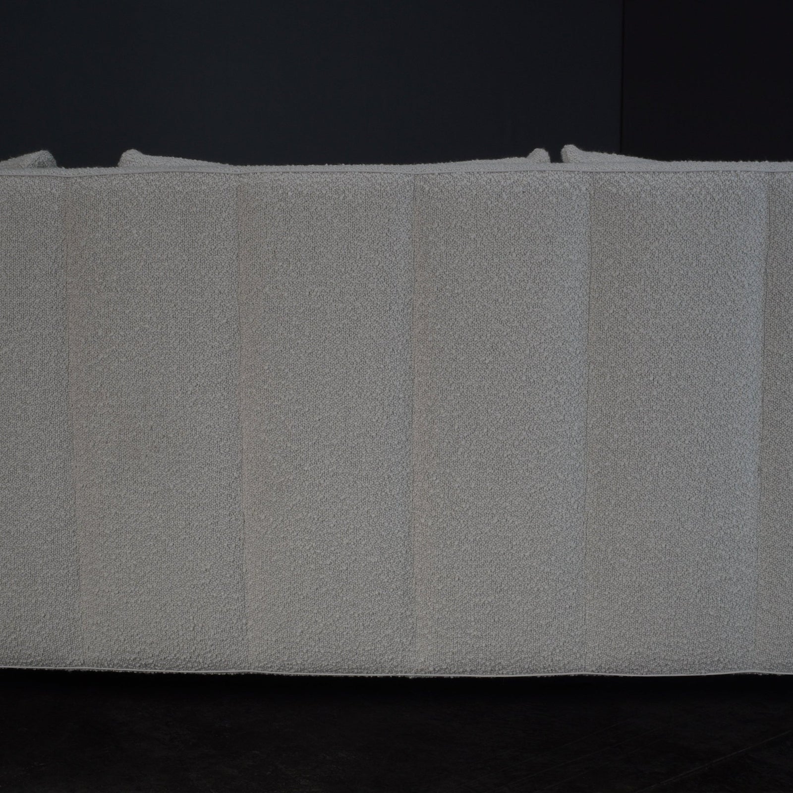 Minotti Torii Angled Low Sofa in Boucle by Nendo @ REHAUS