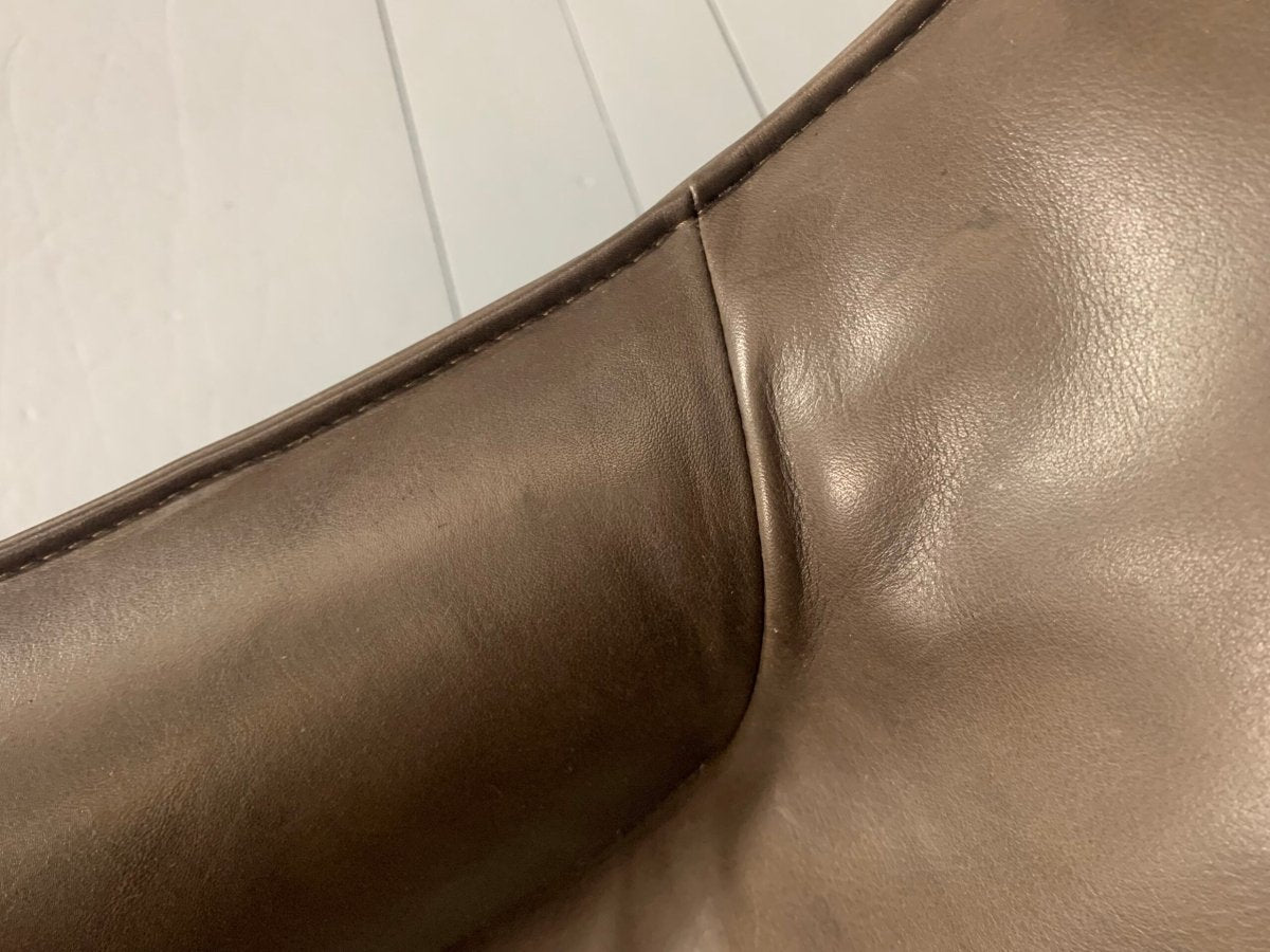 Molteni & C Doda Armchair - In Pale - Walnut Brown Leather @ REHAUS