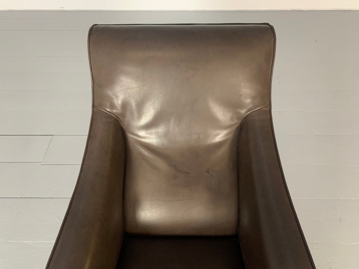 Molteni & C Doda Armchair - In Pale - Walnut Brown Leather @ REHAUS