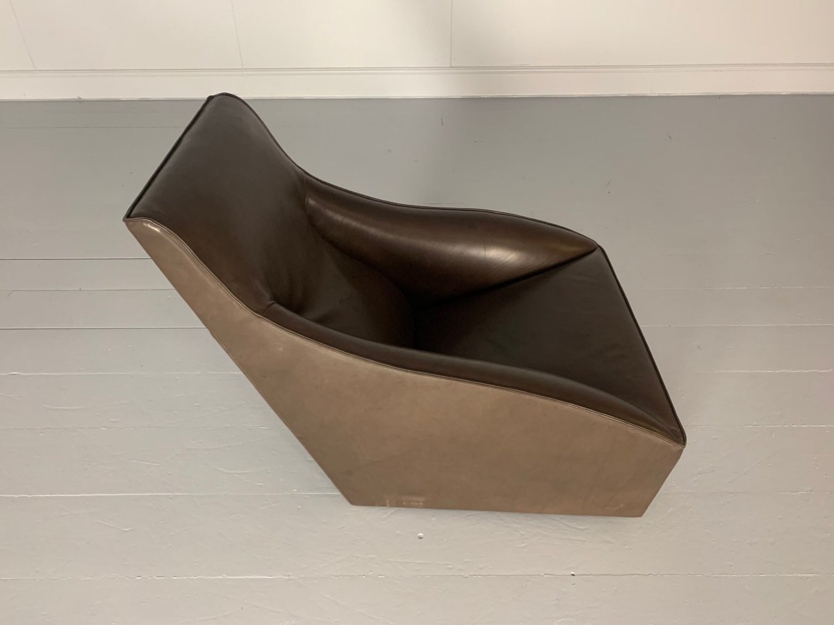 Molteni & C Doda Armchair - In Pale - Walnut Brown Leather @ REHAUS
