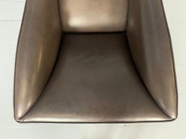 Molteni & C Doda Armchair - In Pale - Walnut Brown Leather @ REHAUS