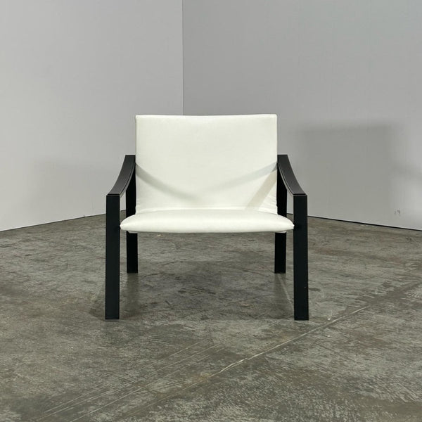 Molteni&C Allure Armchair by Matteo Nunziati @ REHAUS