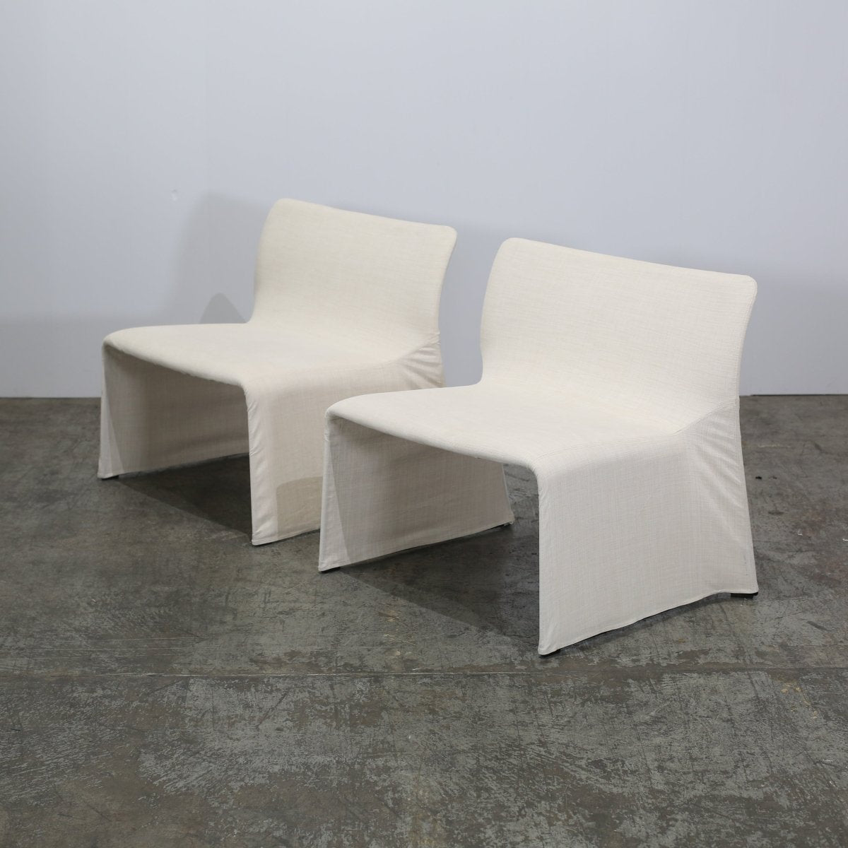 Molteni&C Glove Chairs by Patricia Urquiola, Set of Two @ REHAUS