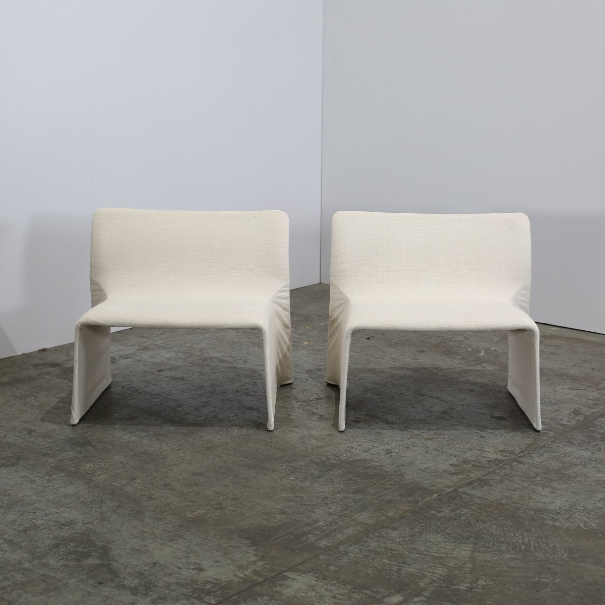 Molteni&C Glove Chairs by Patricia Urquiola, Set of Two @ REHAUS