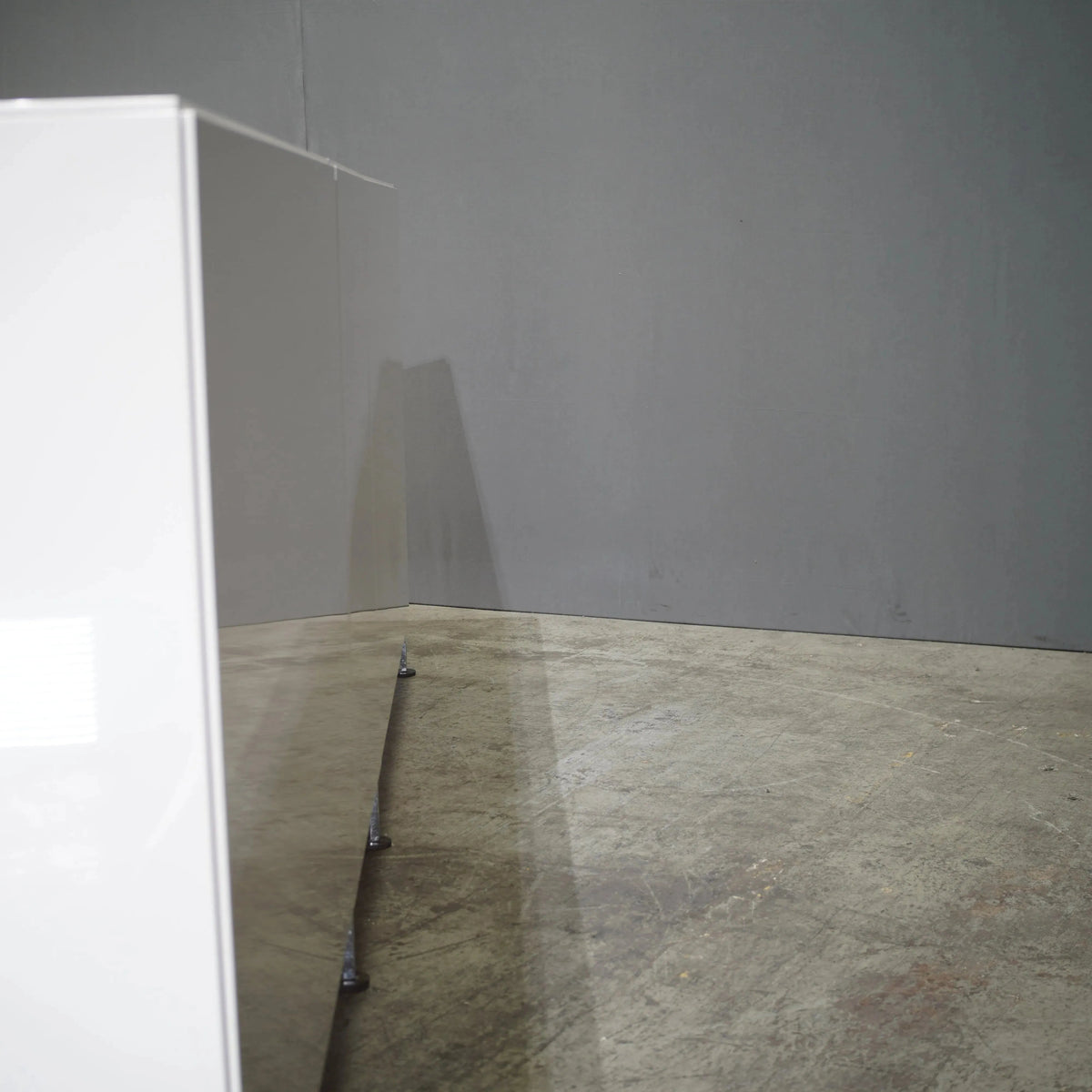 Montis White Cabinet - REHAUS - Montis