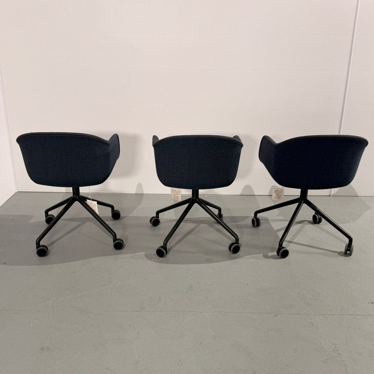 MUUTO Fibre Armchairs by Mika Tolvanen, Set of Three @ REHAUS