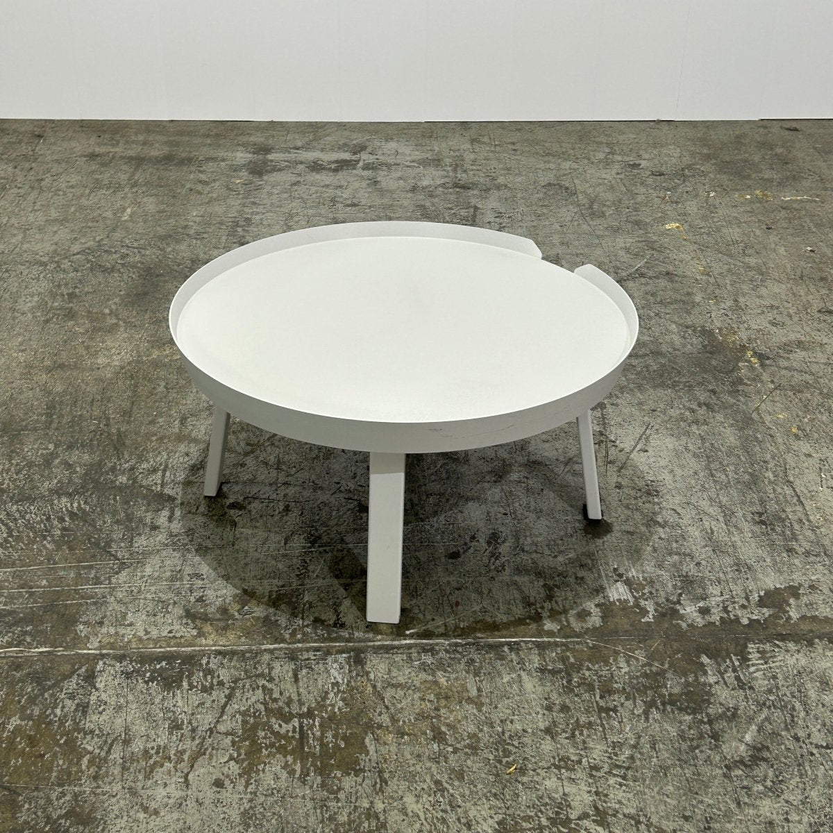 Muuto Grey Around Coffee Table by Thomas Bentzen @ REHAUS