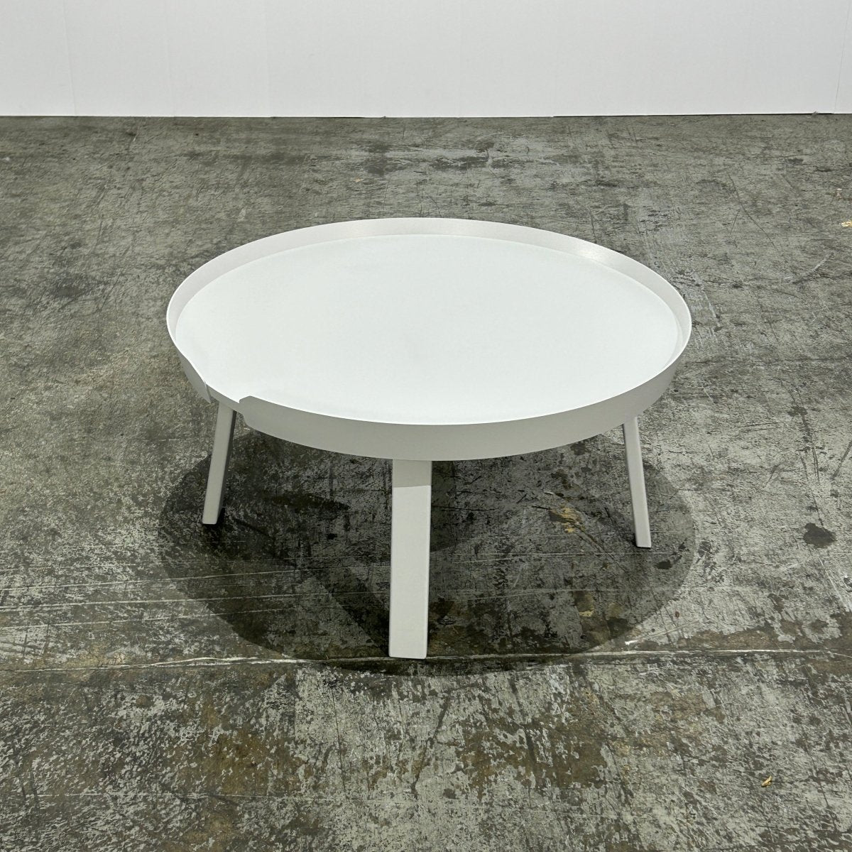 Muuto Grey Around Coffee Table by Thomas Bentzen @ REHAUS