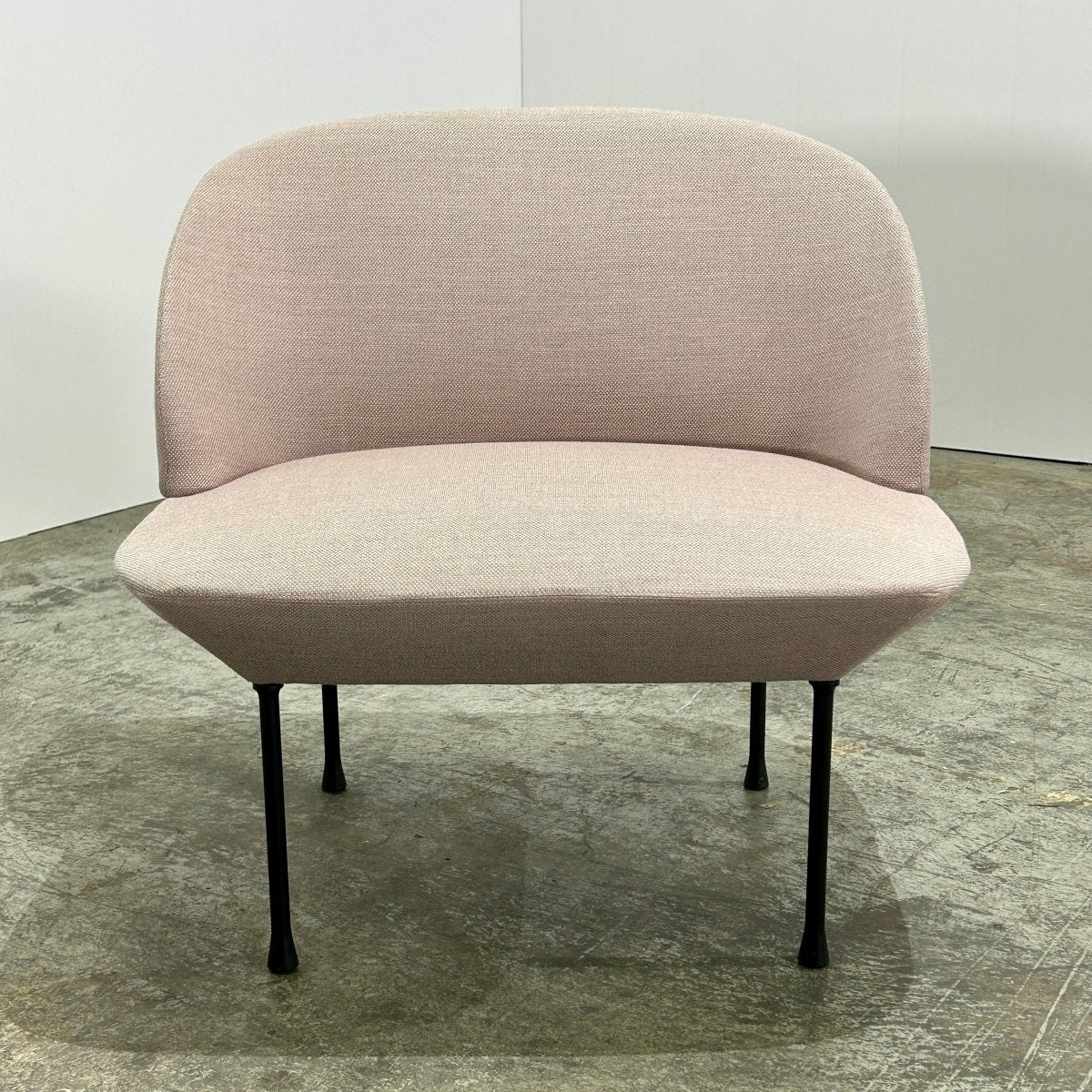 Muuto Pink Oslo Lounge Chair by Anderssen and Voll, Set of Two @ REHAUS