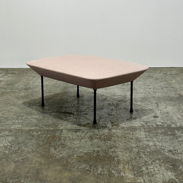 Muuto Pink Oslo Pouf @ REHAUS