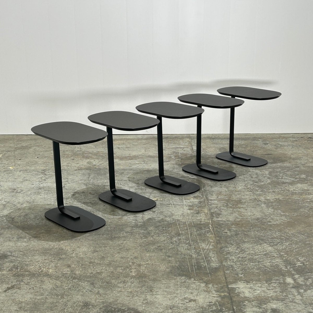 Muuto Relate Side Table by Big - Game @ REHAUS