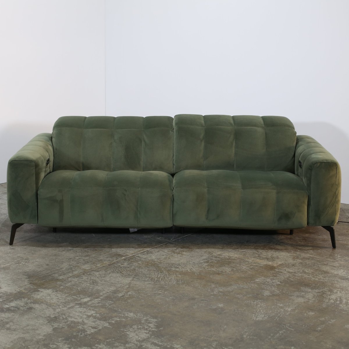 Natuzzi Editions Green Velvet Portento Sofa @ REHAUS