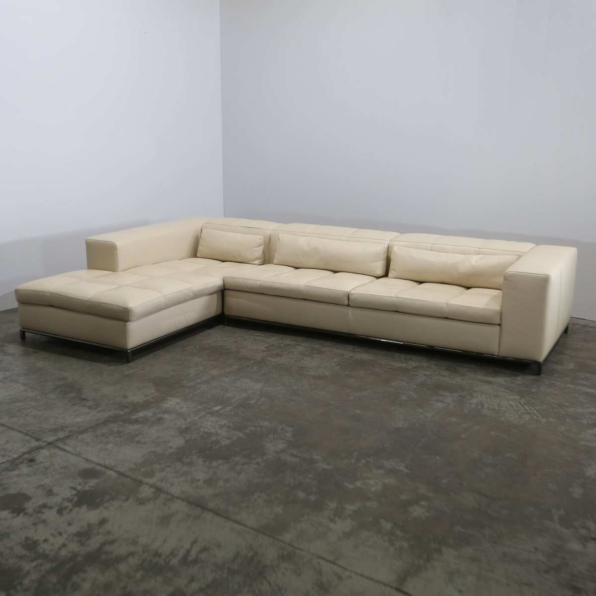 Nick Leather Sectional Sofa by Cierre @ REHAUS
