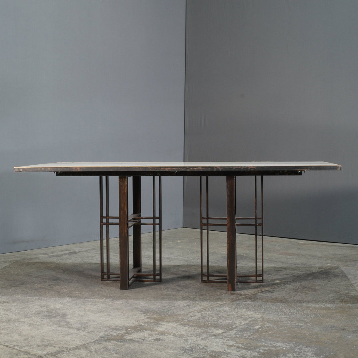 Novocastrian Athwart Dining Table @ REHAUS