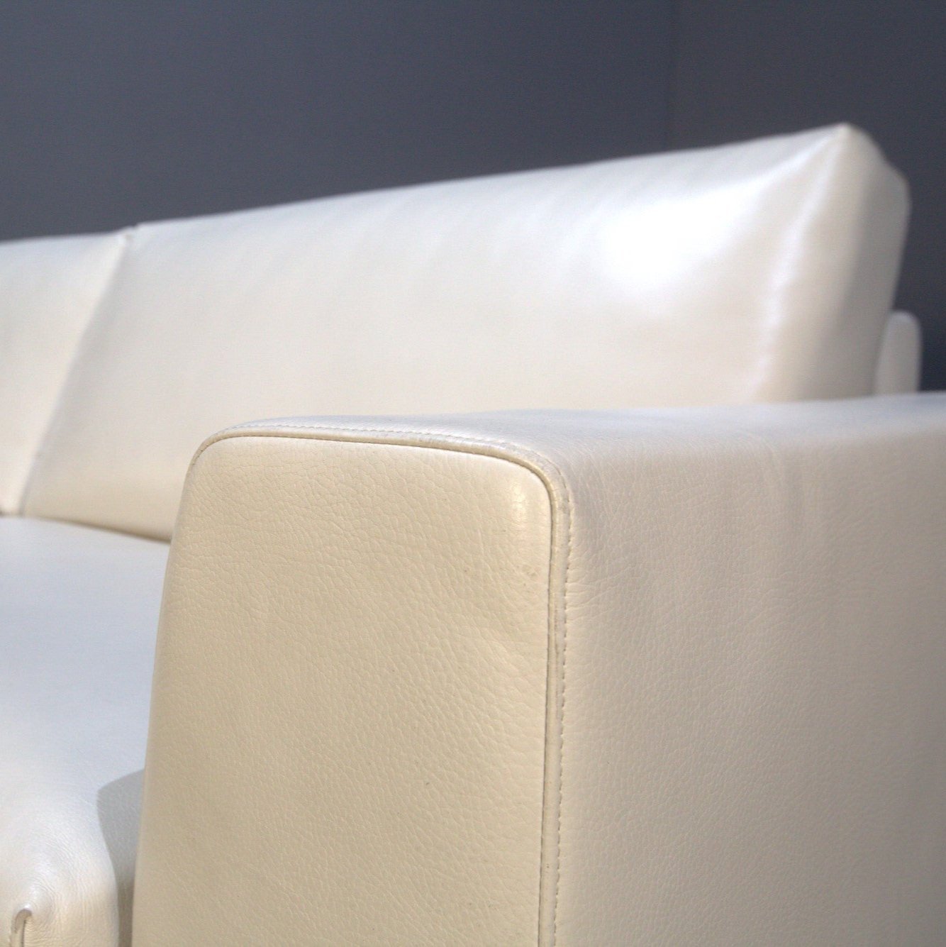 Nube Italia Eddy Sofa by Kemistry of Style @ REHAUS