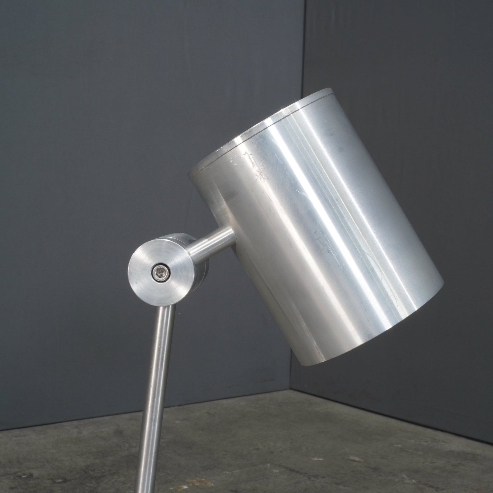 OBE Camden Desk Lamp by Tom Dixon @ REHAUS