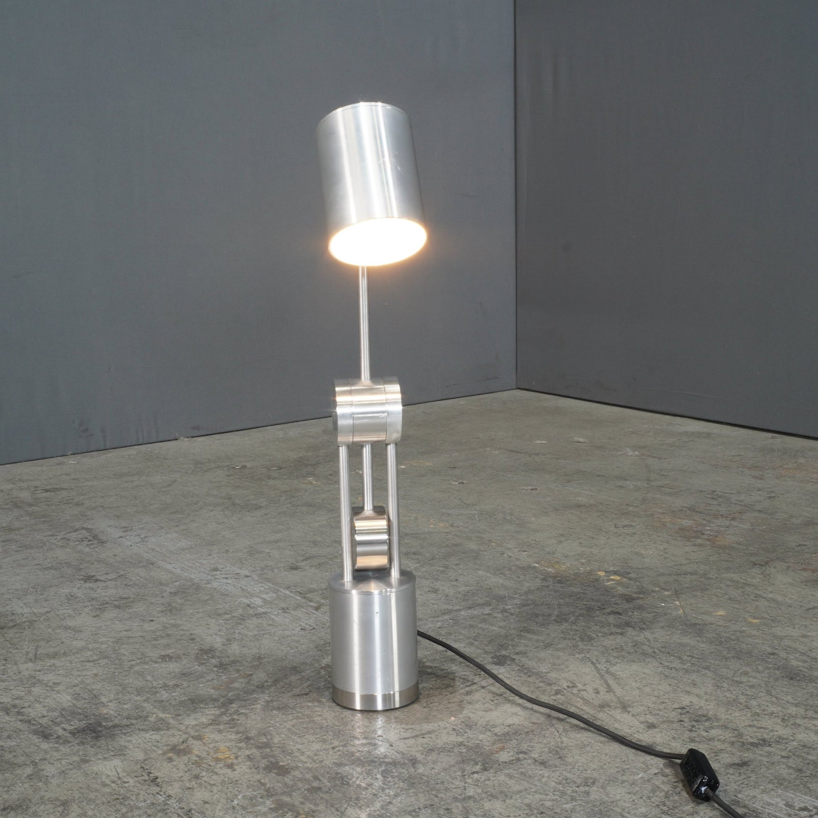 OBE Camden Desk Lamp by Tom Dixon @ REHAUS