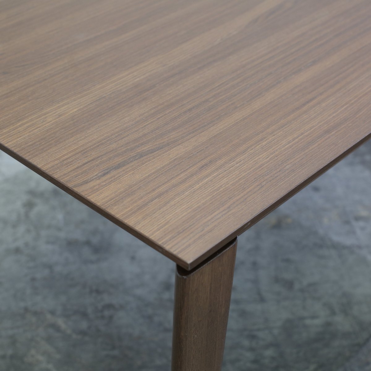 Omnia Extendable Dining Table by Calligaris @ REHAUS