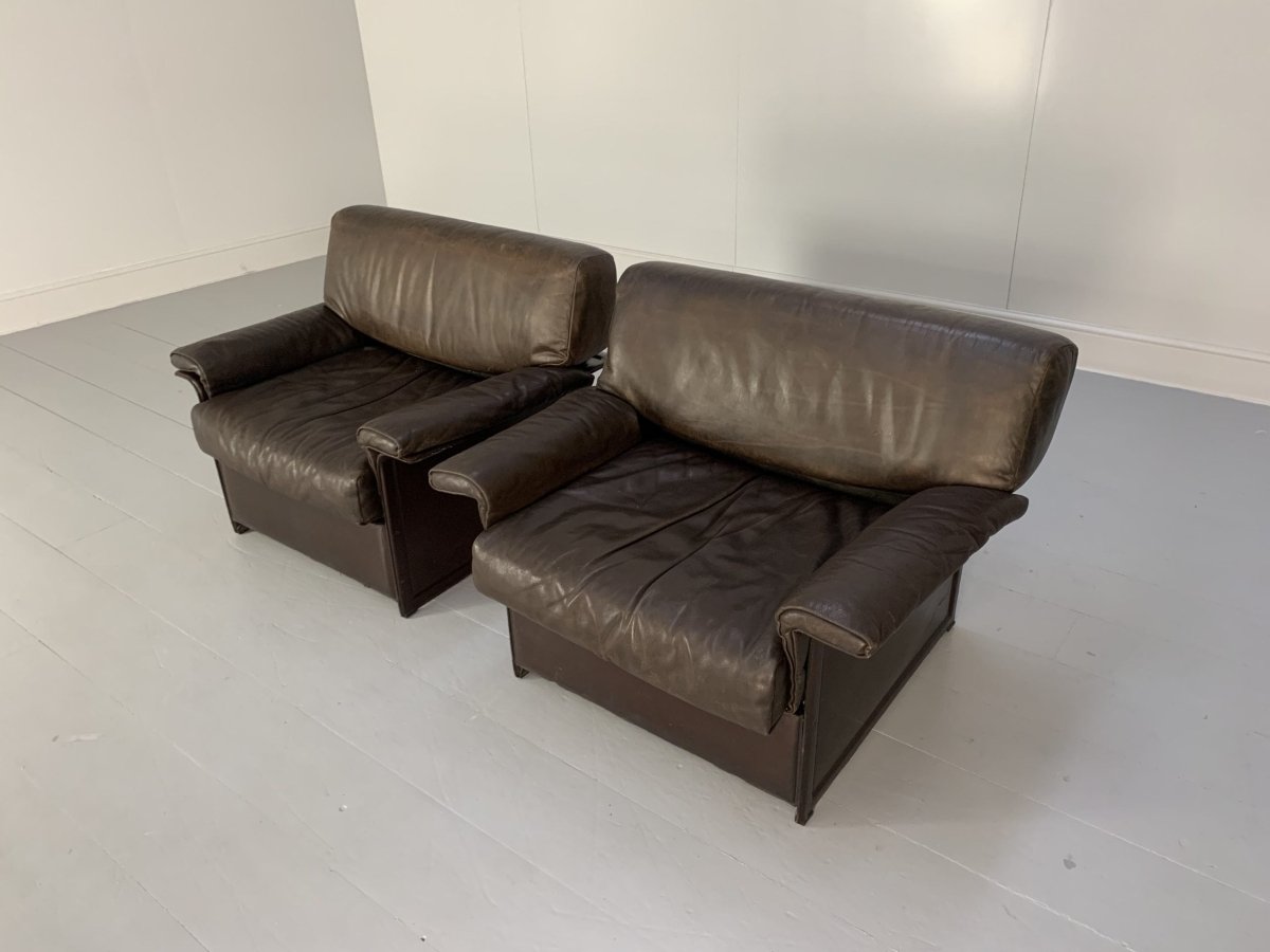 Pair of Matteo Grassi TM Armchairs - In Vintage Brown Leather @ REHAUS