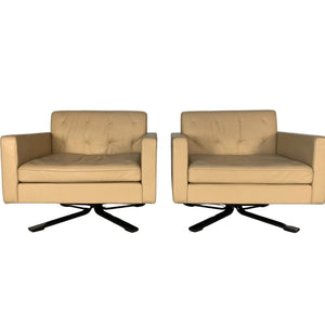 Pair of Poltrona Frau for Ferrari Kennedee Armchairs - In Pelle Frau SC Leather @ REHAUS