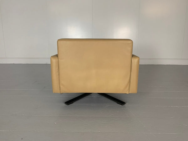 Pair of Poltrona Frau for Ferrari Kennedee Armchairs - In Pelle Frau SC Leather @ REHAUS