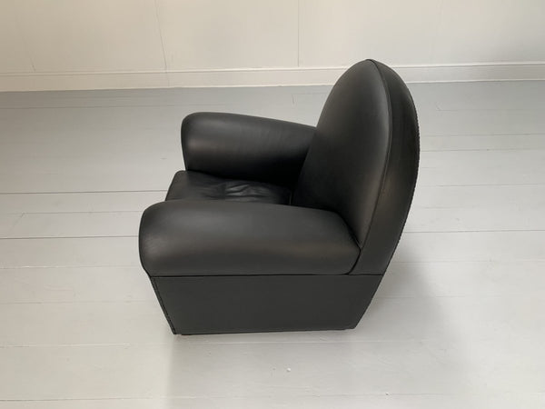 Pair of Poltrona Frau Vanity Fair Armchairs - In Pelle Frau Black Leather @ REHAUS