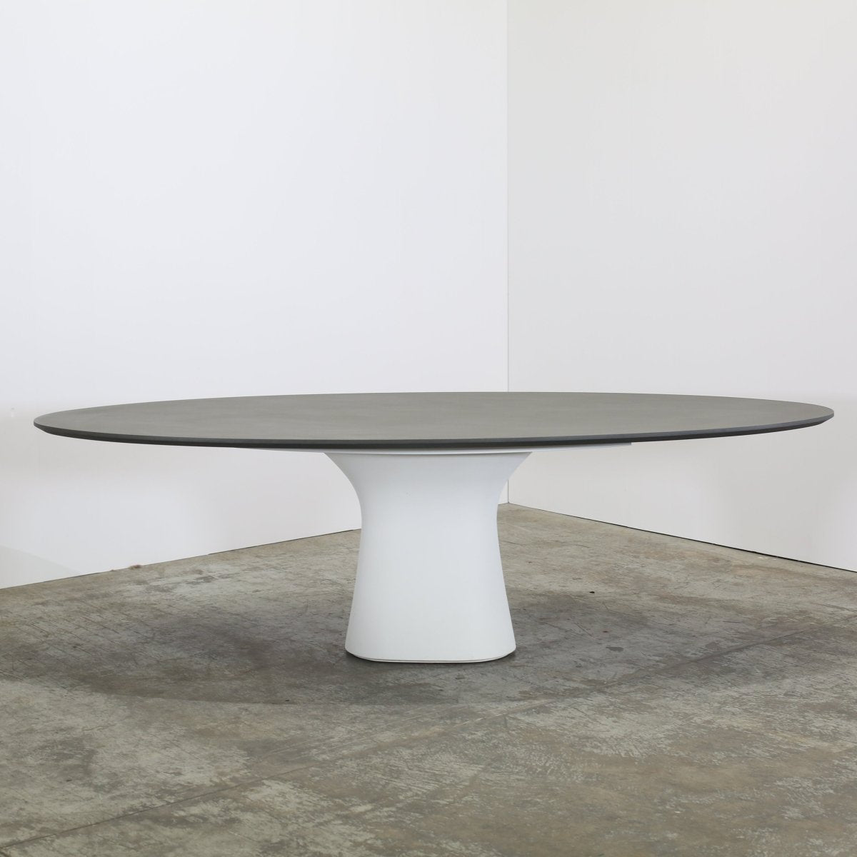 Podium Dining Table by Bontempi Casa @ REHAUS