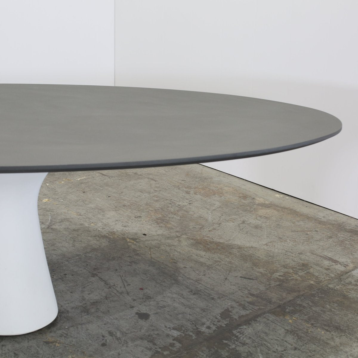 Podium Dining Table by Bontempi Casa @ REHAUS