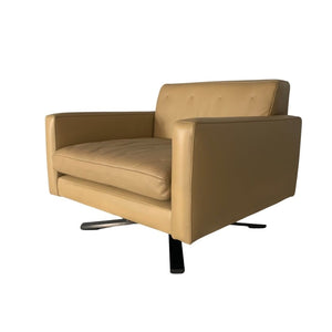 Poltrona Frau Kennedee Armchair - In Caramel Pelle Frau SC Leather @ REHAUS