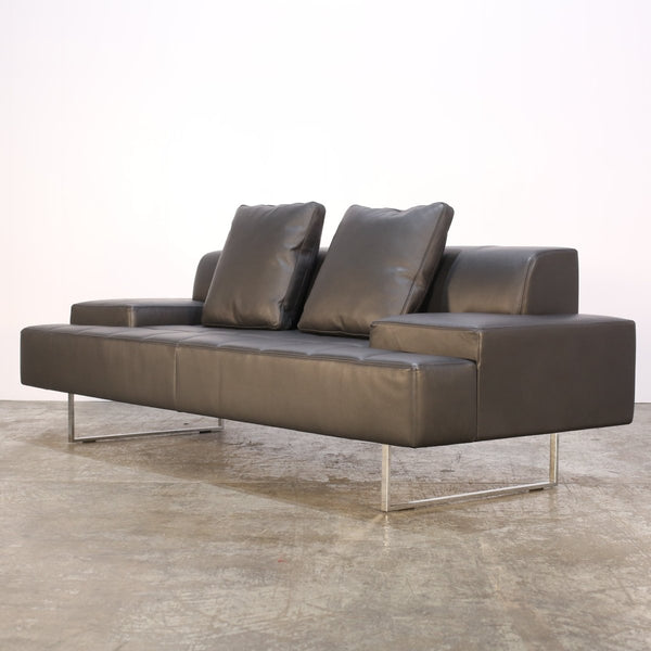 Poltrona Frau Quadra Sofa by Studio Cerri & Associates @ REHAUS