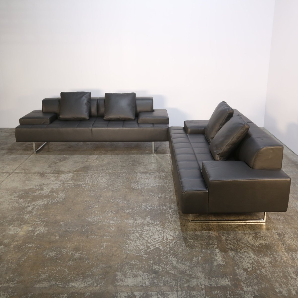 Poltrona Frau Quadra Sofa by Studio Cerri & Associates @ REHAUS