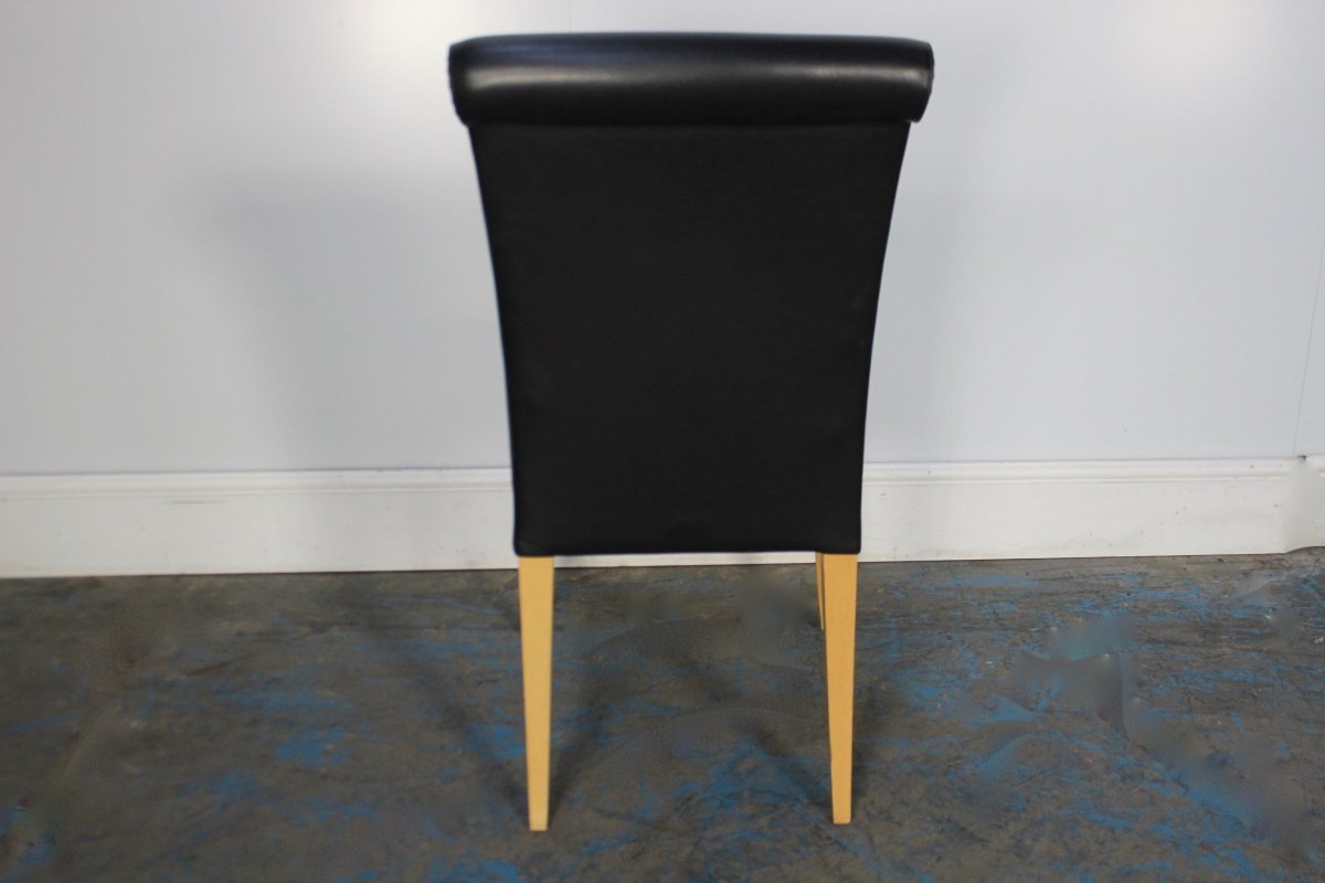Poltrona Frau Vittoria Dining Chairs in Black Pelle Frau Leather, Set of 12 @ REHAUS