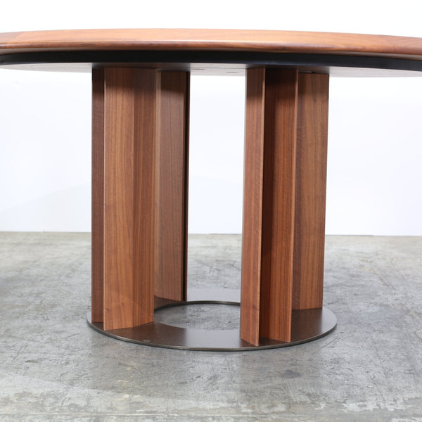 Porada Thayl Dining Table by Gabriele & Oscar Buratti @ REHAUS