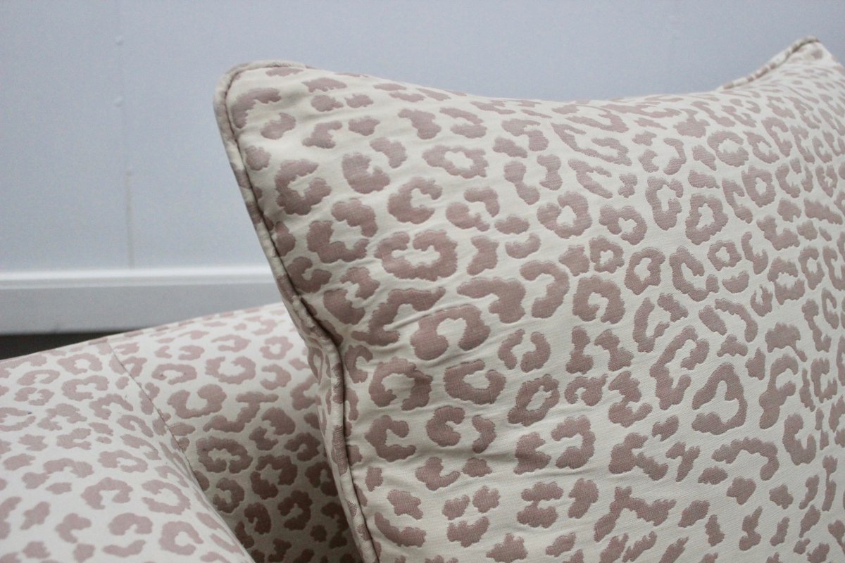 Promemoria Wanda 2.5 - Seat Sofa in Leopard - Print fabric @ REHAUS