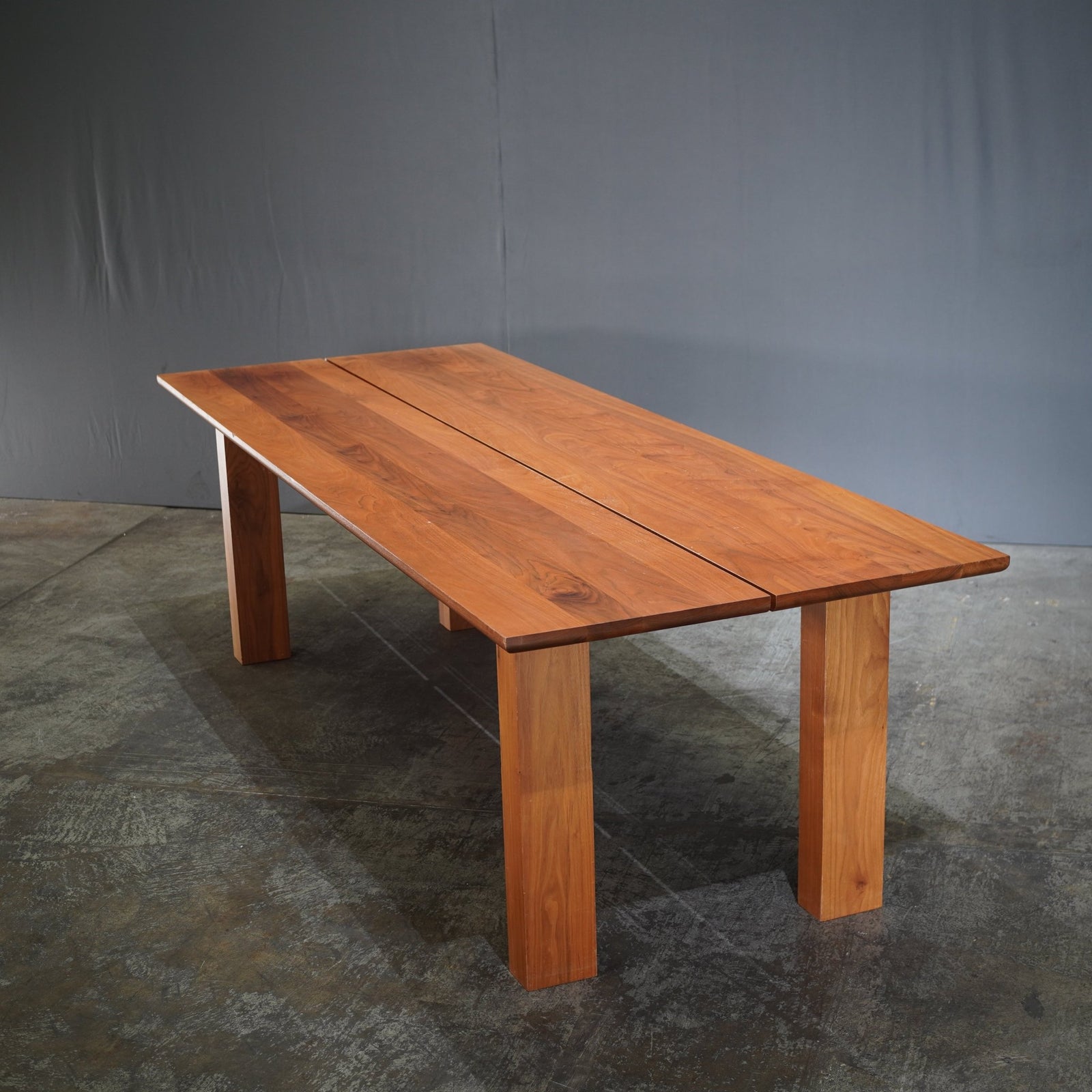 Riva 1920 Walnut Dining Room Table - REHAUS - Riva 1920