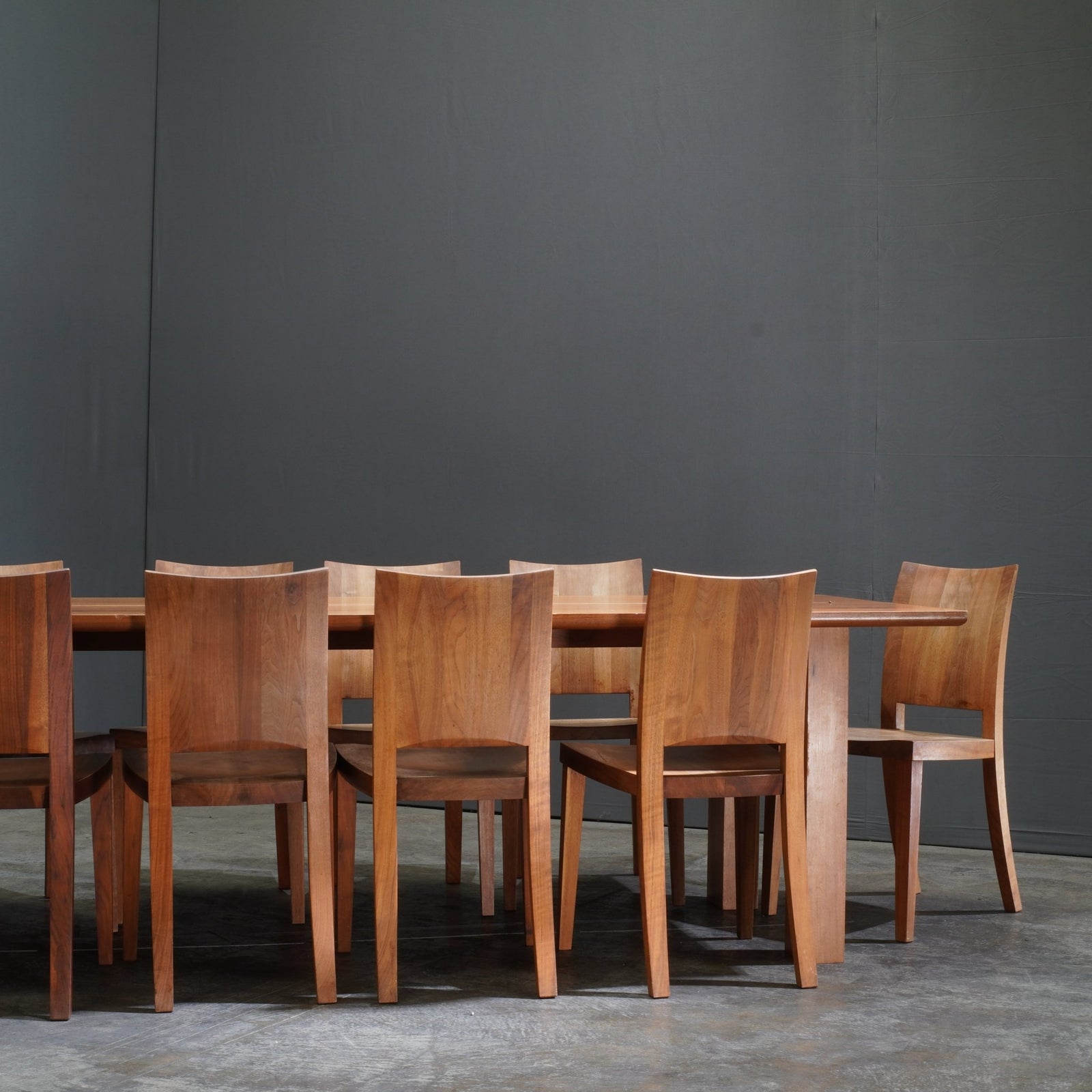 Riva 1920 Walnut Dining Room Table - REHAUS - Riva 1920