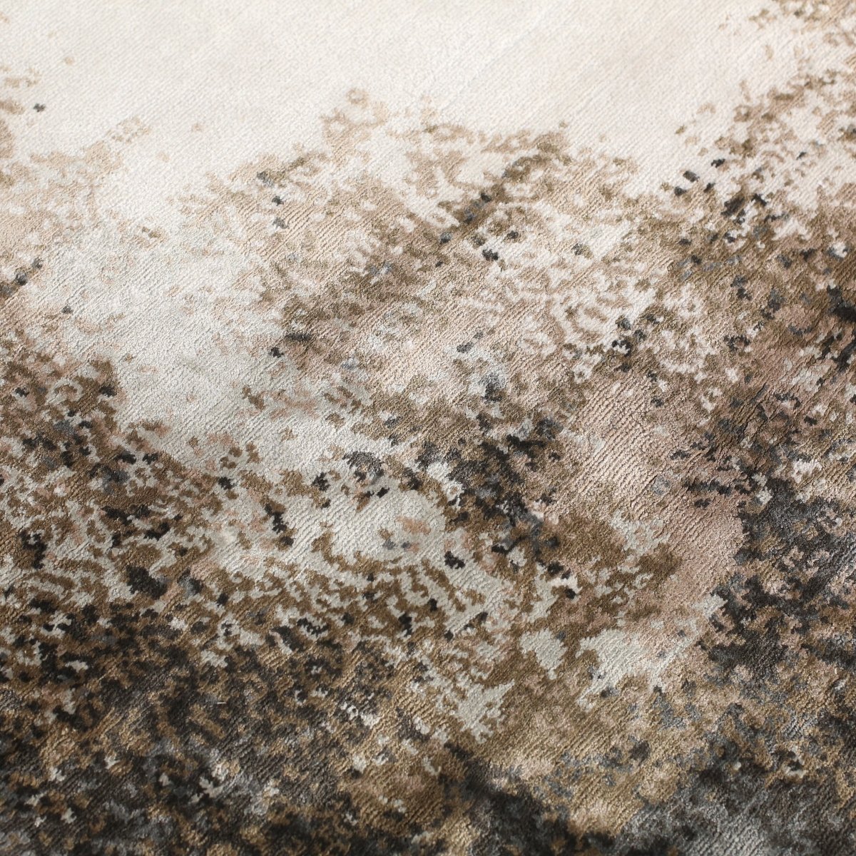 Riviere Wool & Silk Caumont Border Rug @ REHAUS