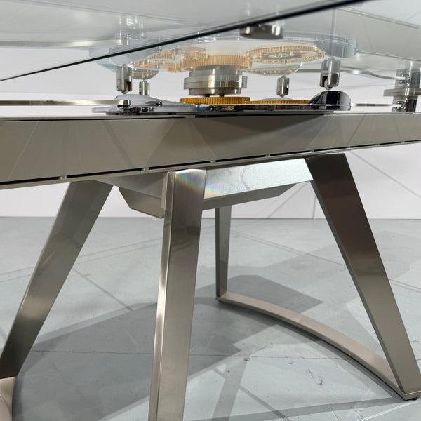 Roche Bobois Astrolab 2.0 Dining Table @ REHAUS