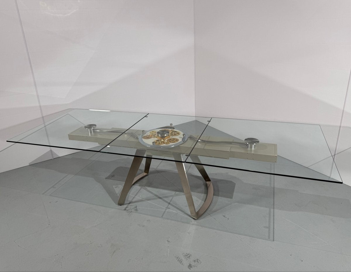 Roche Bobois Astrolab 2.0 Dining Table @ REHAUS