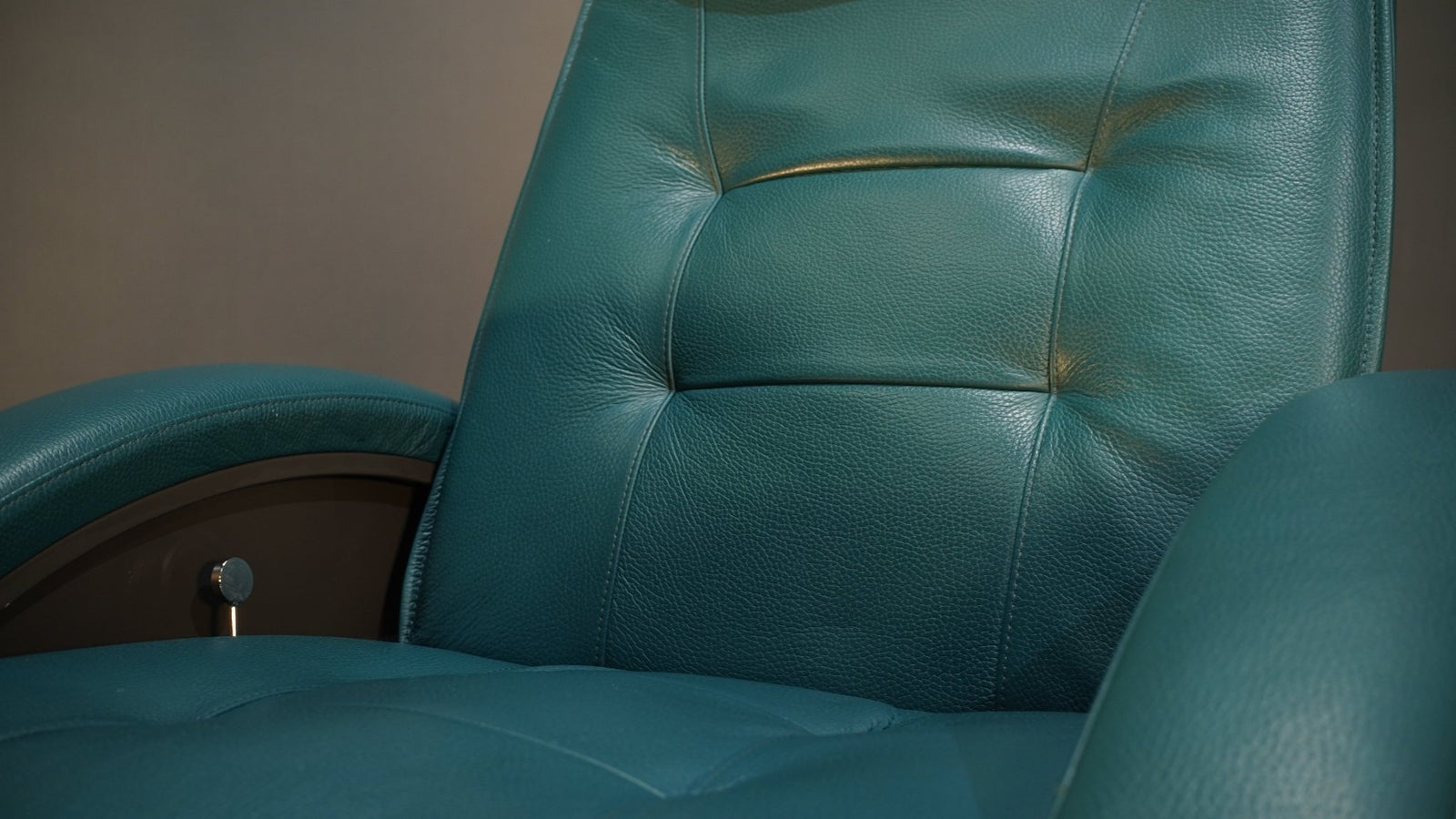 Roche Bobois Mistral Recliner Armchair @ REHAUS