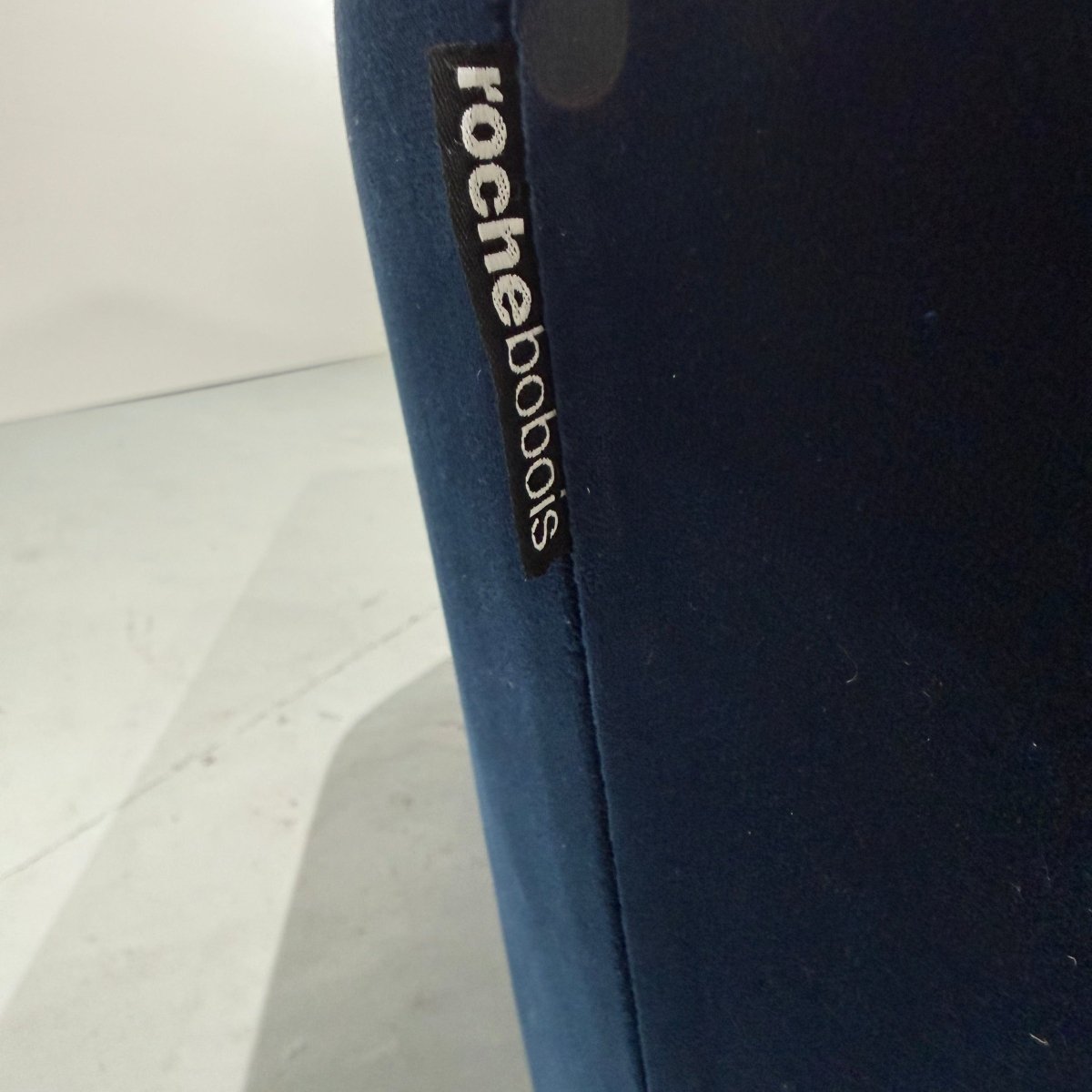 Roche Bobois Profile Sofa by Roberto Tapinassi & Maurizio Manzoni @ REHAUS