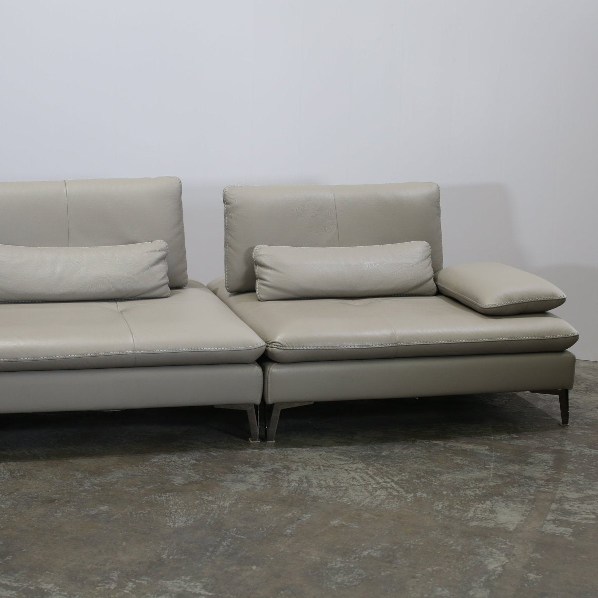 Roche Bobois Scenario Leather Living Room Set by Sacha Lakic @ REHAUS