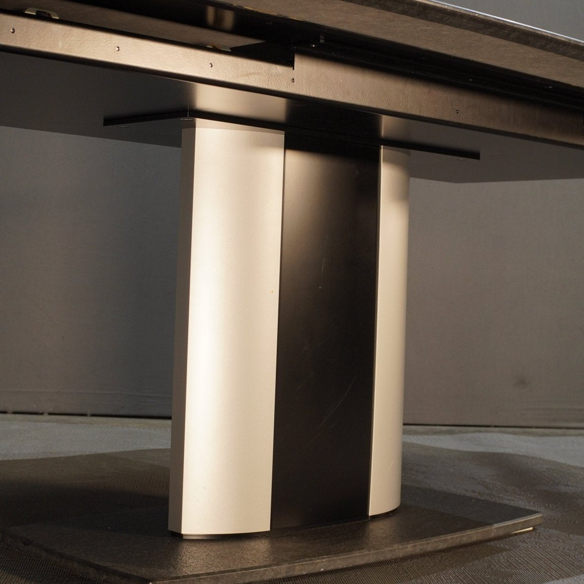 Ronald Schmitt G 2220/E Extending Dining Table by Kurt Lenski @ REHAUS